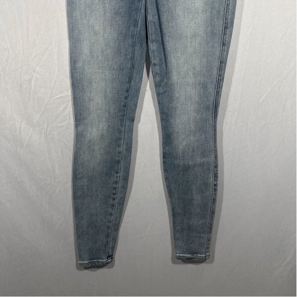 NWT $128 Spanx [ XS ]‎ Distressed Skinny Jeans in Light Vintage Wash Blue - Picture 5 of 15